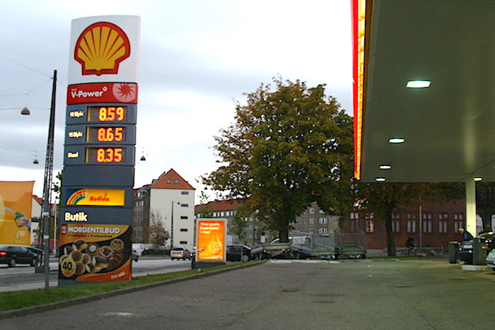 shell-benzintank.jpg